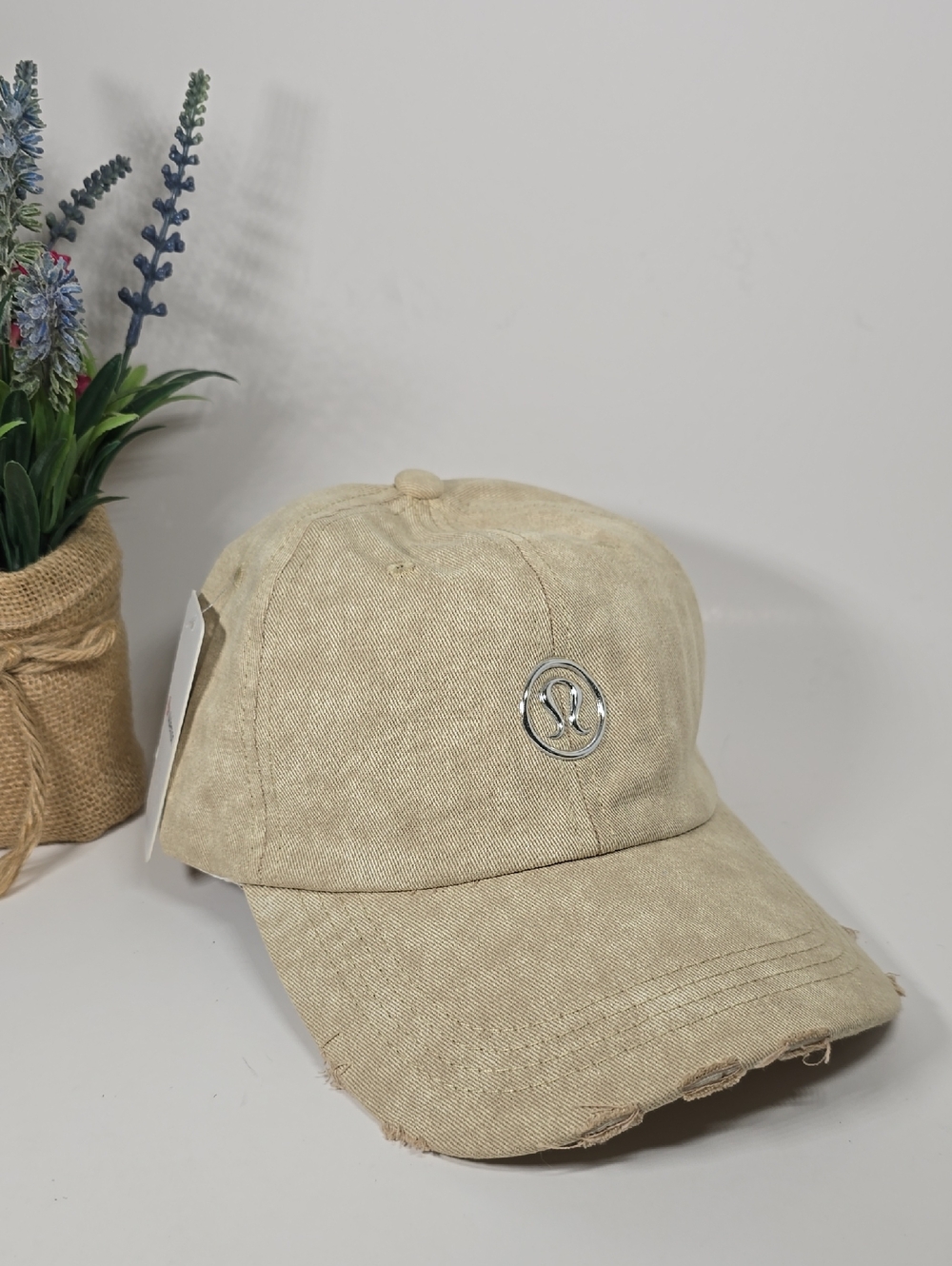 lululemon athletica Womens Tan and White Baseball Cap NWT